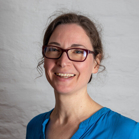 Dr. Nora-Louise Müller